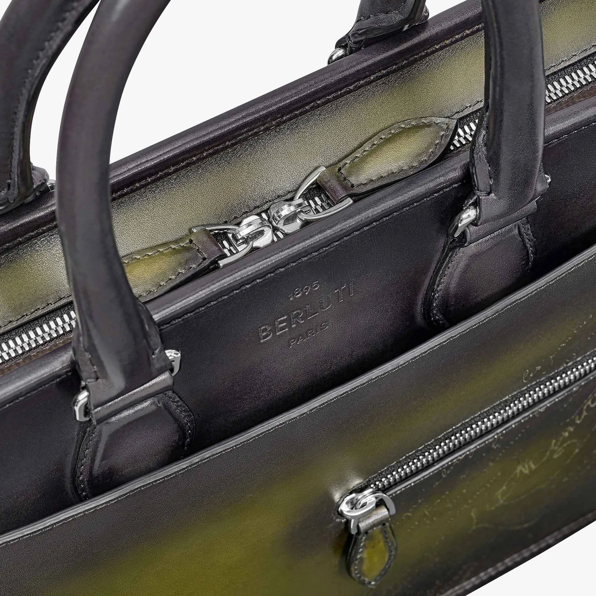 Berluti Cartable Un Jour Mini Gradiant en Cuir Scritto Swipe | Cartables