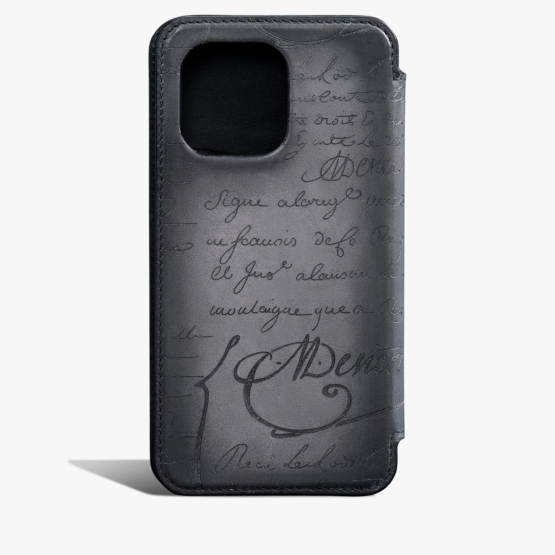 Berluti Étui iPhone 16 Pro MAx Folio En Cuir Scritto | Housses & Étuis | Objets, High-tech & Lifestyle