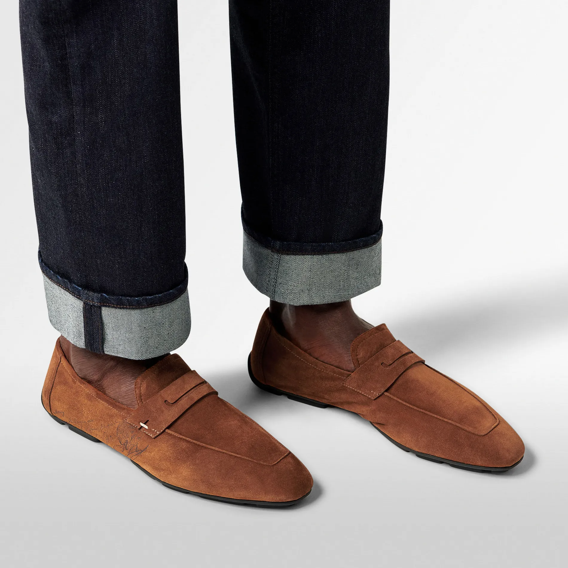 Berluti Mocassin Lorenzo Drive En Cuir De Veau Camoscio Scritto | Mocassins & Boucles