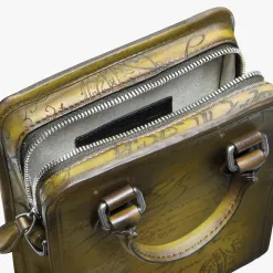 Berluti Sac Bandouli&egrave;re Premier Jour Gulliver En Cuir Scritto | Sacs Bandoulière | Sacs À Dos
