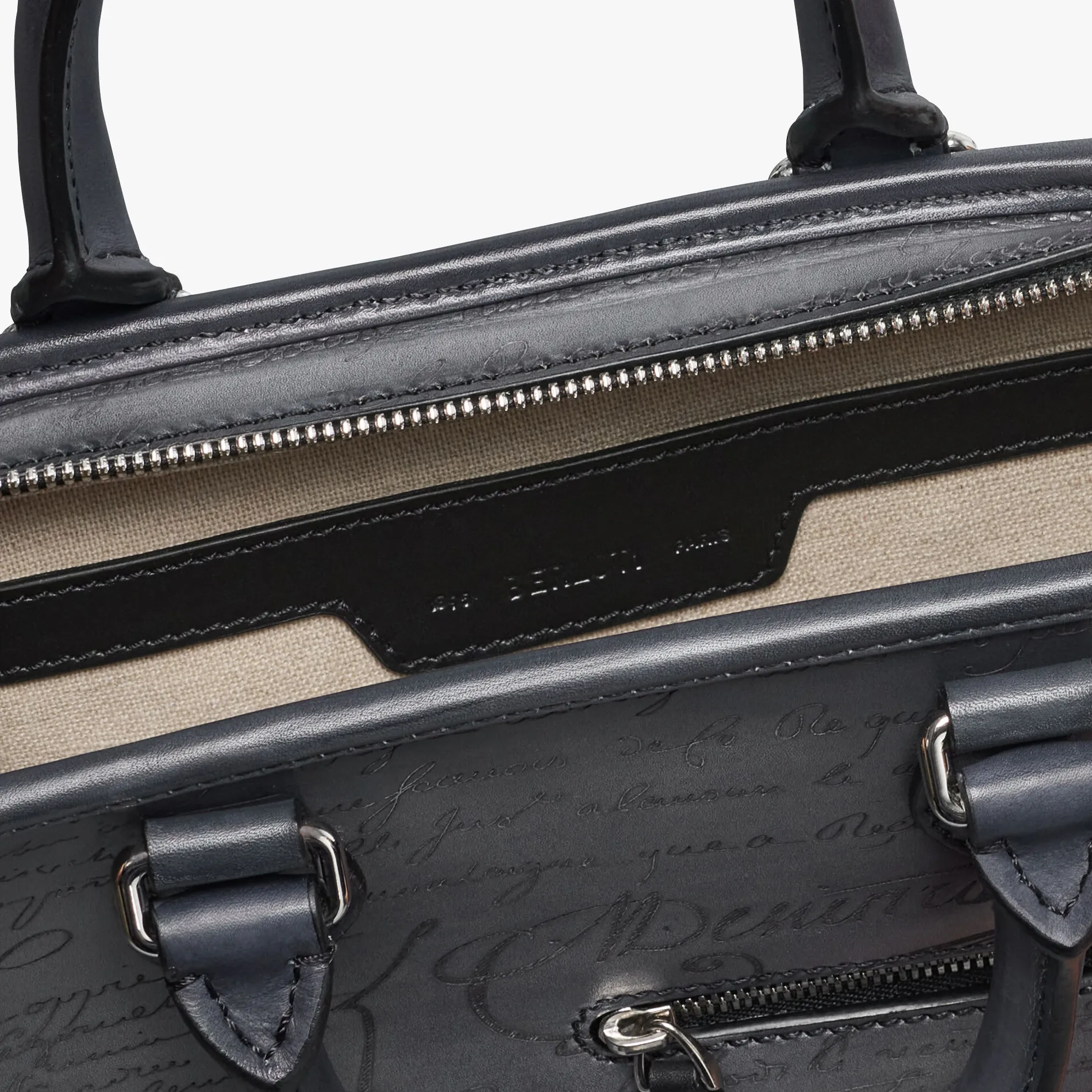 Berluti Sac Bandouli&egrave;re Un Jour Gulliver En Cuir Scritto | Sacs Bandoulière | Pochettes